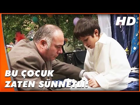 Sünnet Davası | Kaymakam'ın Oğlu, Sünnetli Çıkıyor | Türk Komedi Filmi