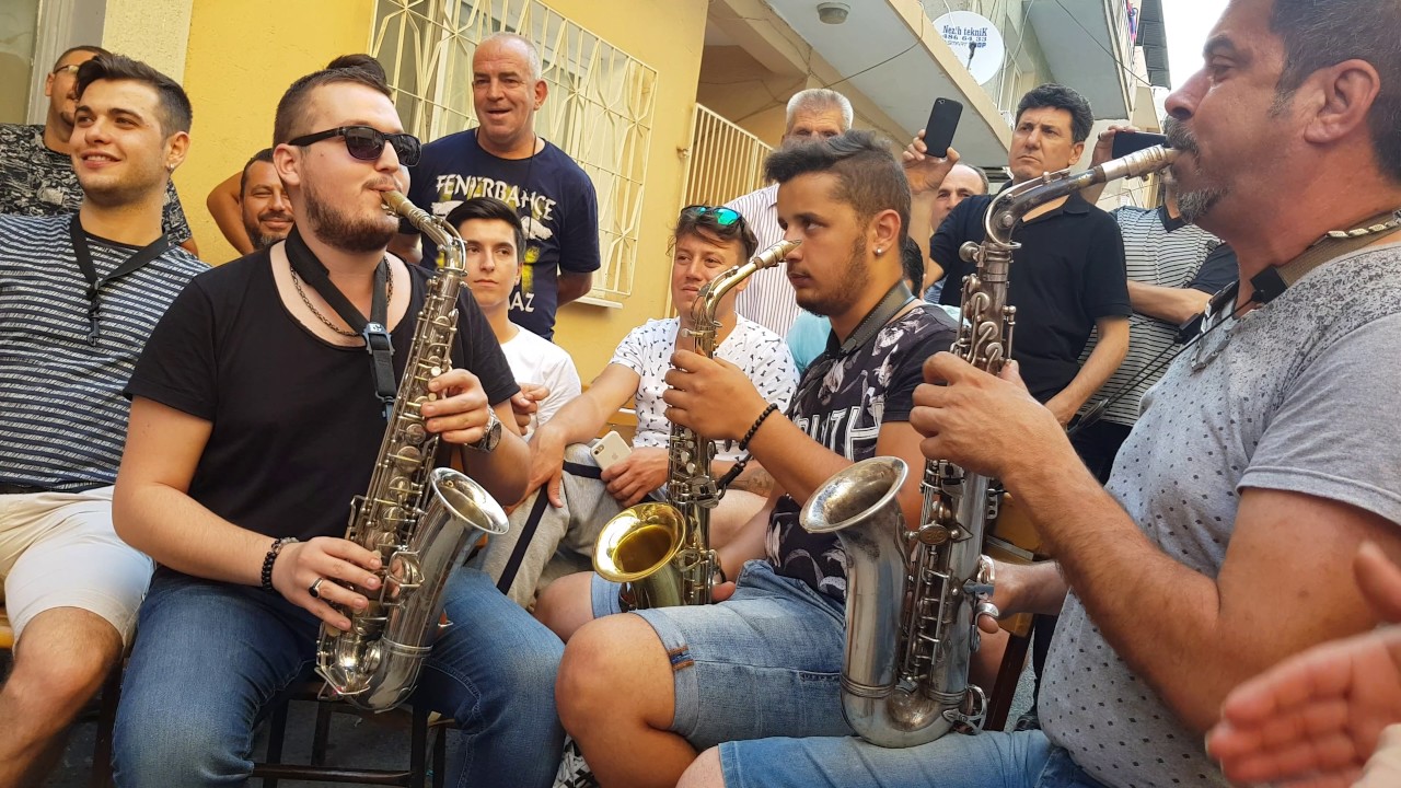 Çamdibi müzisyenler kahvesi Bayram karşılama