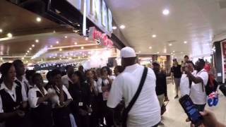 Dave Koz and Javier Colon perform &quot;The Dance&quot; for waitstaff at Diner in Tambo International Airport