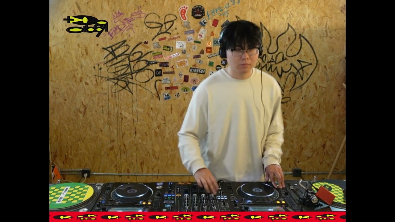 C+Radio 26SS E02 w/ Glacial