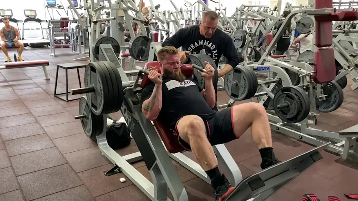 Training LEGS with Ben Pakulski and Dr. Jordan Shallow in Titan Fitness Gym, Sydney Australia
