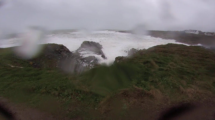 Tempête bella à Doëlan en Bretagne dans le Finistère 27 décembre 2020 filmée avec une Gopro .