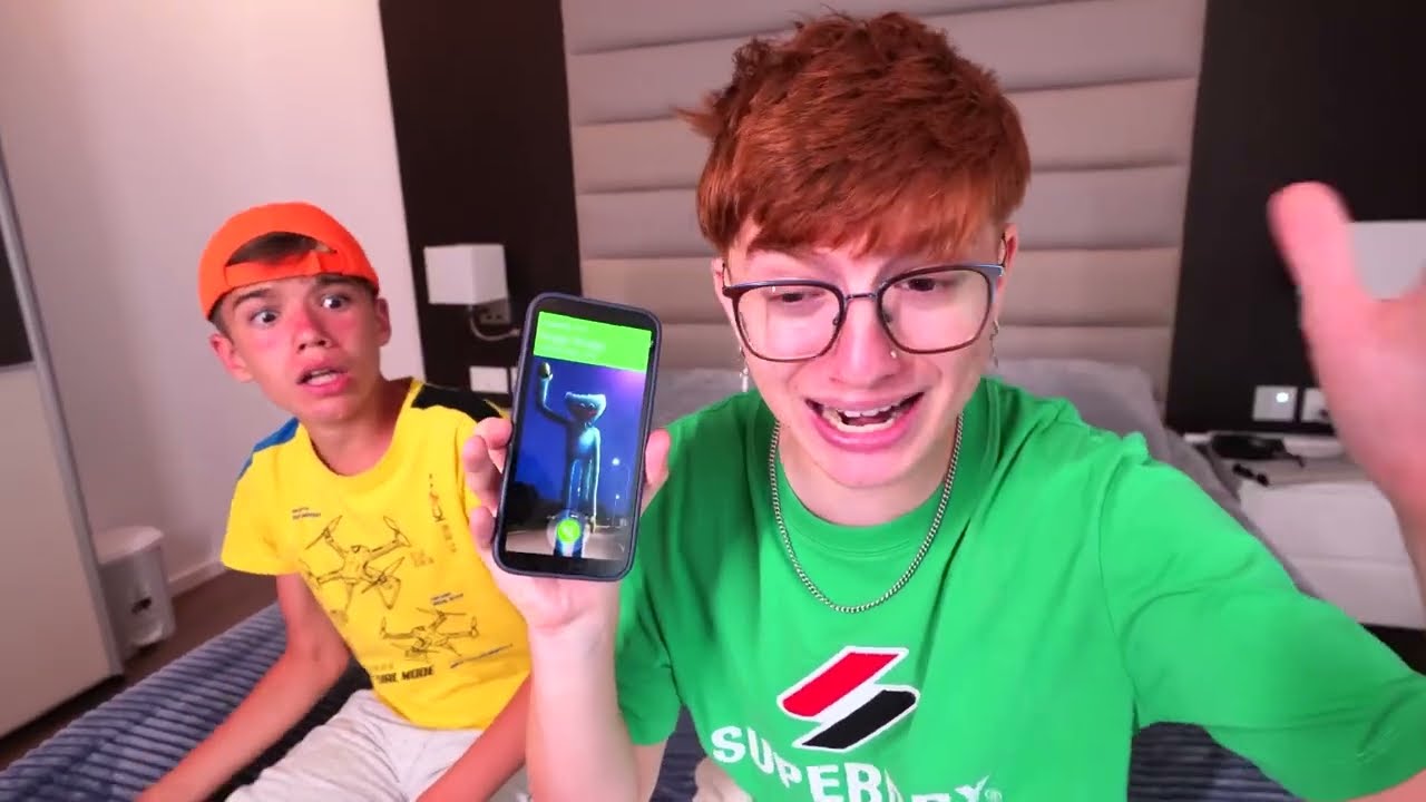 ΠΗΡΑΜΕ ΤΗΛΕΦΩΝΟ ΤΟΝ HUGGY WUGGY! * ΠΗΓΕ ΣΤΡΑΒΑ *