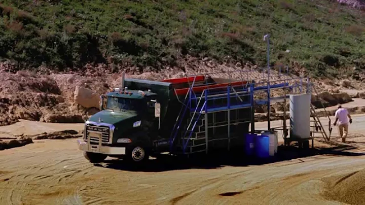 Harold Sutherland Const. - Trucking