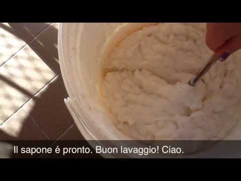 Come prepararsi in casa il detersivo per la lavatrice