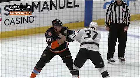 AHL preseason fight: Jacob Doty vs Keegan Kanzig (...