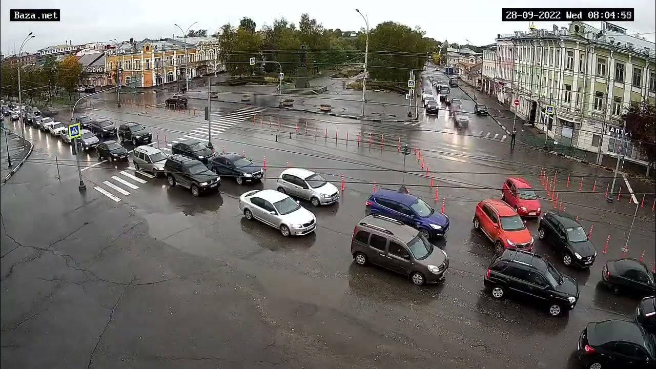 На перекрестке улиц Конева и Можайского в Вологде организуют кольцевое движение