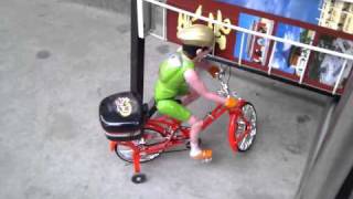 Insane Chinese Cyclist