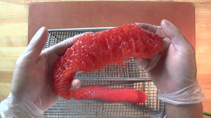三文鱼鱼卵制作过程：分离和腌制技巧