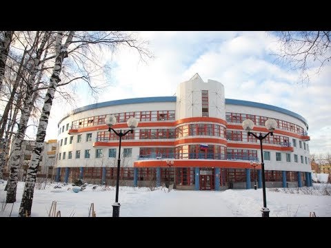 Заминирование или злая шутка: в Ханты-Мансийске сразу несколько школ оцепили полицейские