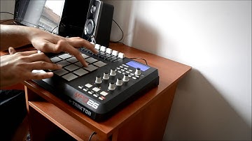 Akai MPD26 : Sampling (RUTHIENE)