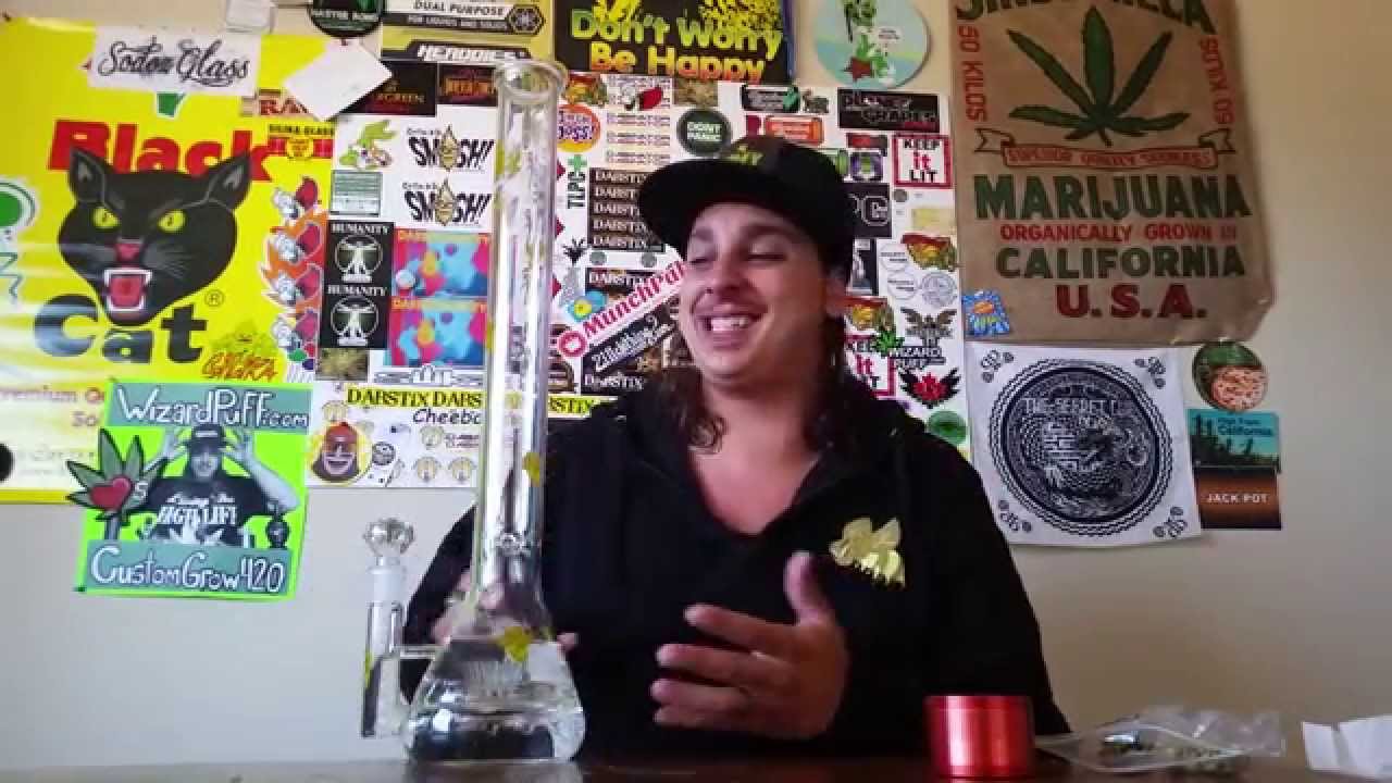 CHRISTENING MY NEW BONG!!!!!!!!