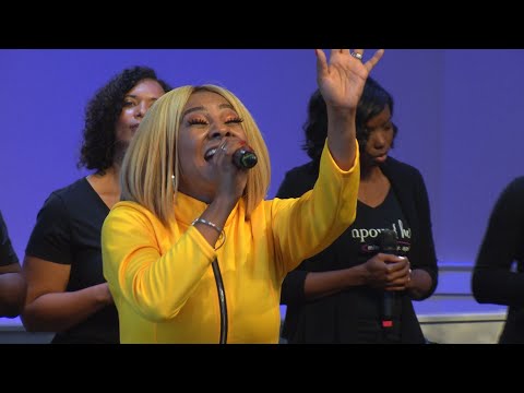 Isabel Davis [Live] - Wide As The Sky - Way Maker - Jesus We Love You