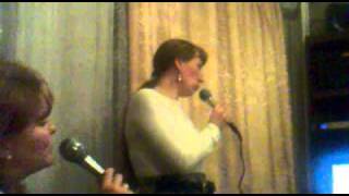 Аида ведищева фото в молодости. Кавказская пленница ноты. Где то на белом свете песня. Крутится быстрей земля песня. Ноты песен для фортепиано с аккомпанементом.