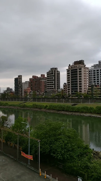 River side walk