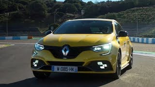 2018 Renault Megane R.S Cup Chassis and Manual Gearbox | Driving | Exterior Footage