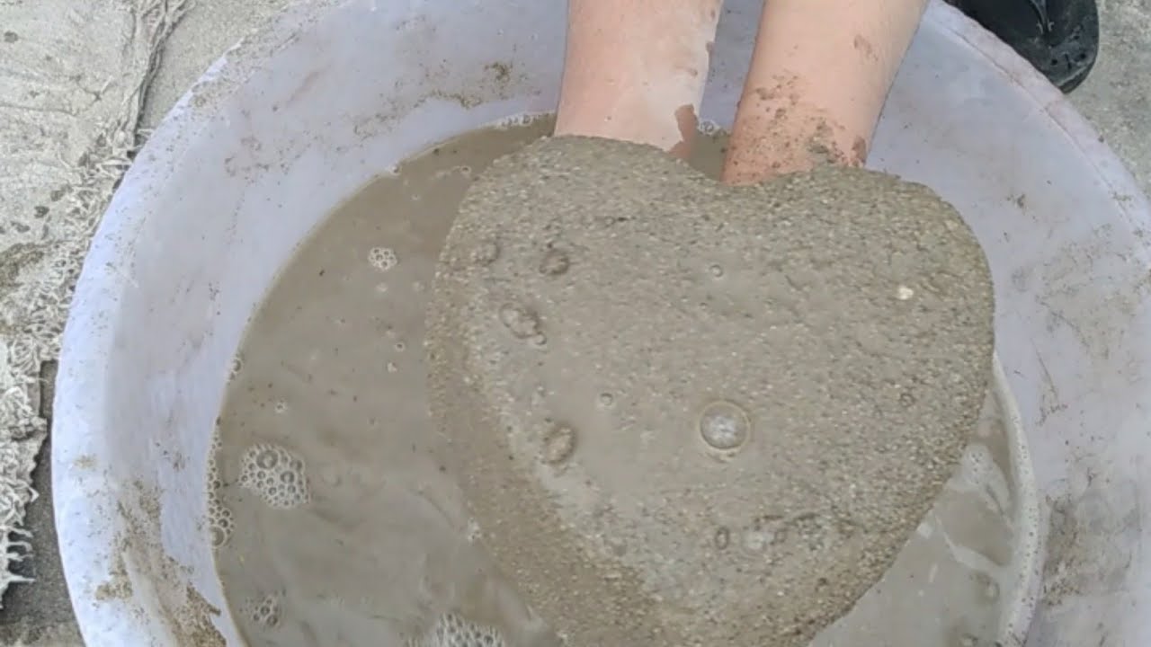 ASMR..Pure sand New big heart shape soo dusty water crumbling in tub. #dusty