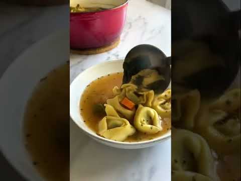 Sopa de Tortellini Saludable en 30 Minutos #shorts