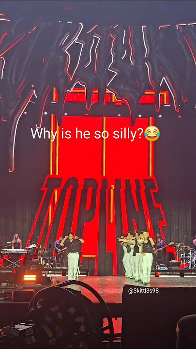 Also, Felix??? #straykids #kpop #stay #skz #leeknow #felix #topline