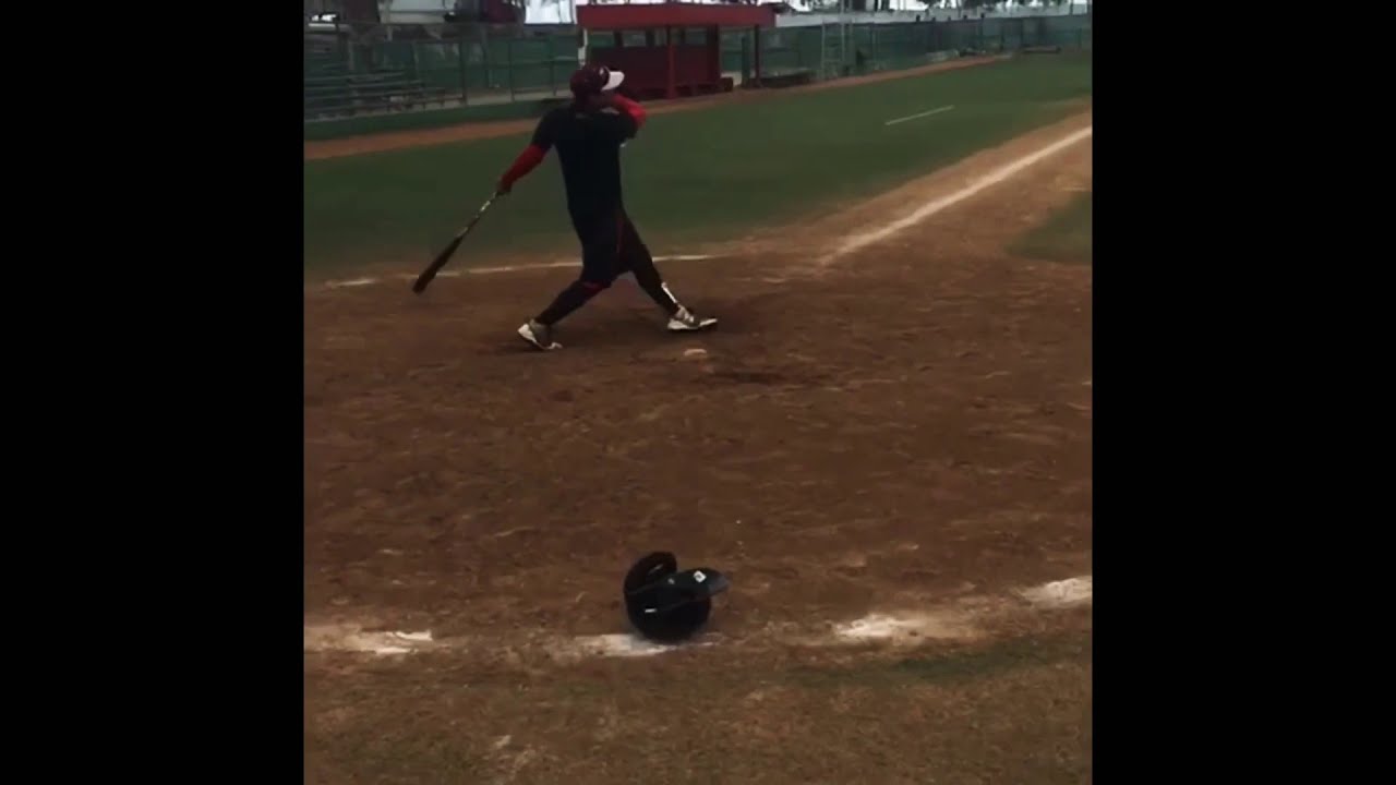 RGone Wood Bats Swings (1618 years old) YouTube