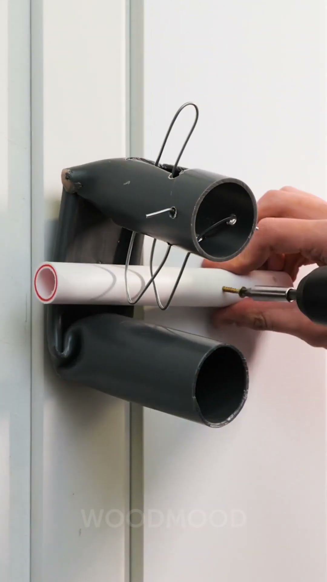 If you ever lose you keys, try opening the lock like this ?
