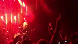 PVRIS - Fire live @ Le Trabendo Paris 08.05.17