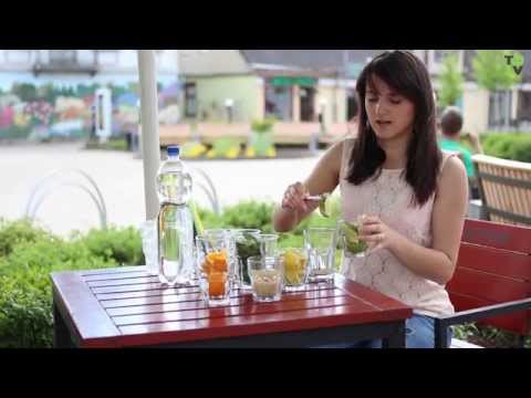 Video: Kā Pagatavot Atsvaidzinošu Augļu Dzērienu