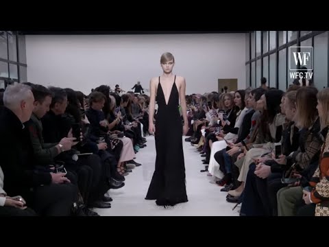 Video: Valentino Fashion Week Paris-show