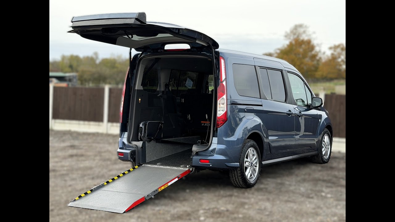 Ford Grand Tourneo Connect 1.5 TDCI 2019 года, титановый, переделка WAV