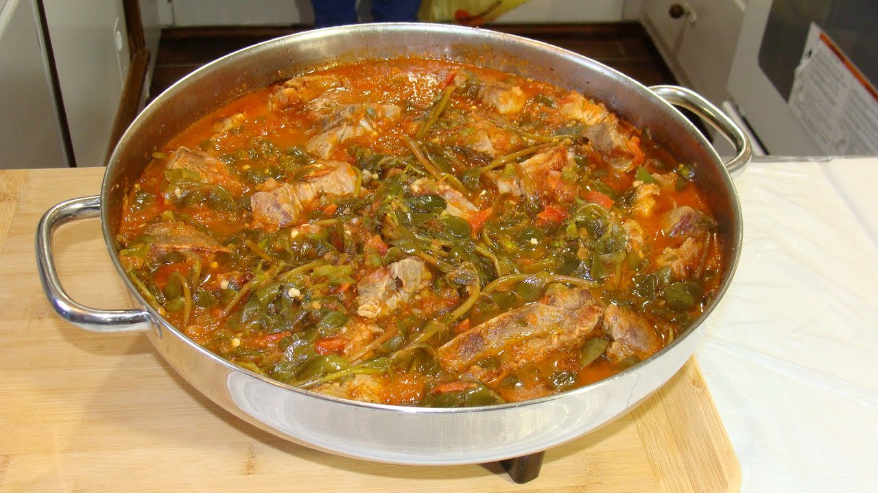 CARNE DE PUERCO CON VERDOLAGAS