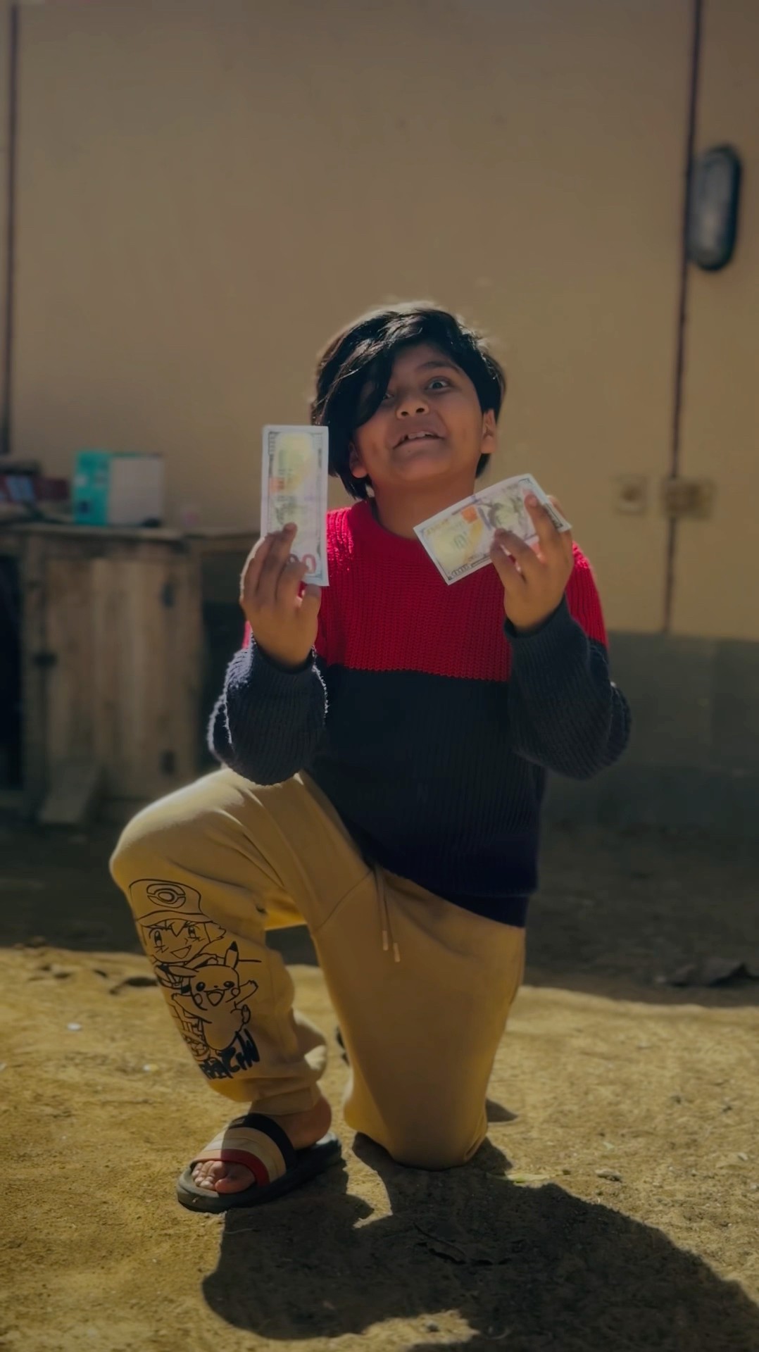 Kya pta kb rasty me pesy mil jaye ? || #viralvideo #funny #trending #comedy