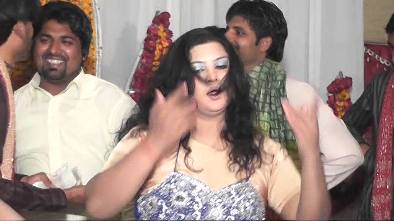 Okara girls