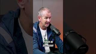 Waldemar Niclevicz Leva a Bandeira da Restauração Ecológica ao Everest #shorts