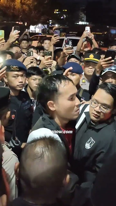 Rian Miziar Menemui Pendukung Persis Solo usai Kalah 0-2 dari Madura United #jatengnow #persisday