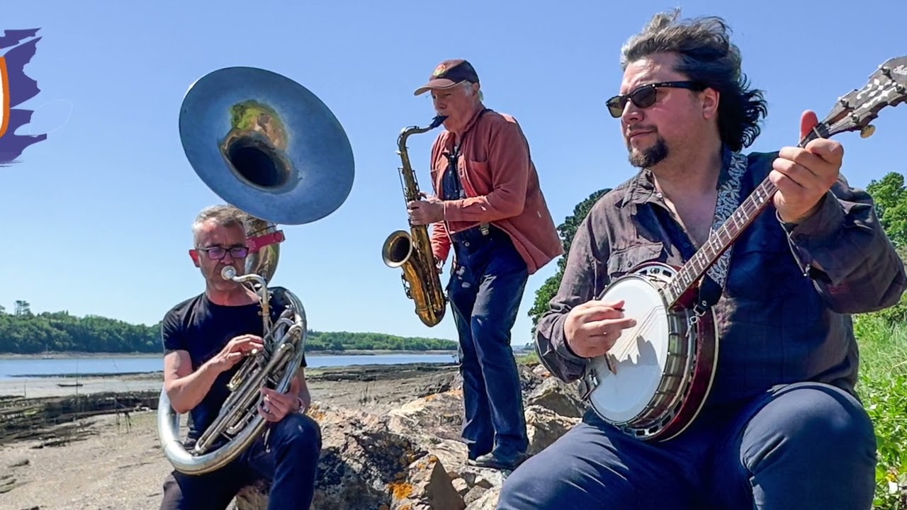 Le Torda Combo interprète 