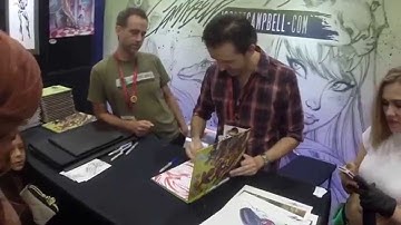Comic Con San Diego 2014 Artist J  Scott Campbell