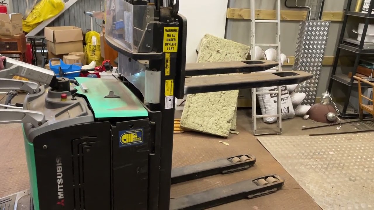 Ståtruck/Ledstaplare Mitsubishi