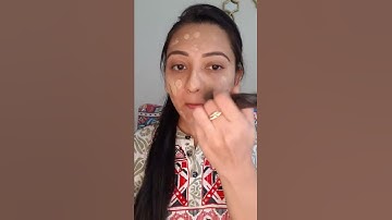 I tried viral foundation hack 🙉😱 #shorts #makeupshorts #beautyhack #youtubeshorts