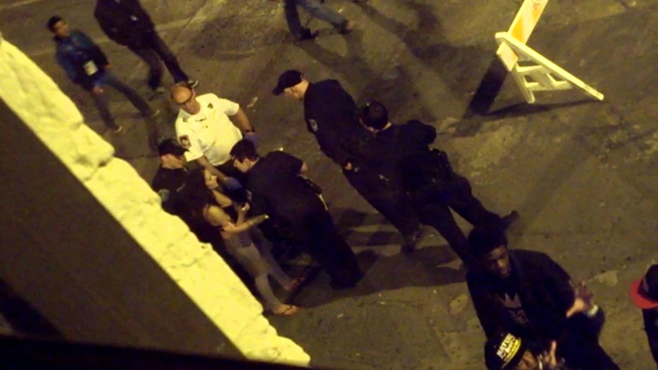 Drunk Girl Talks To Cops and Gets Arrested At SXSW - YouTube