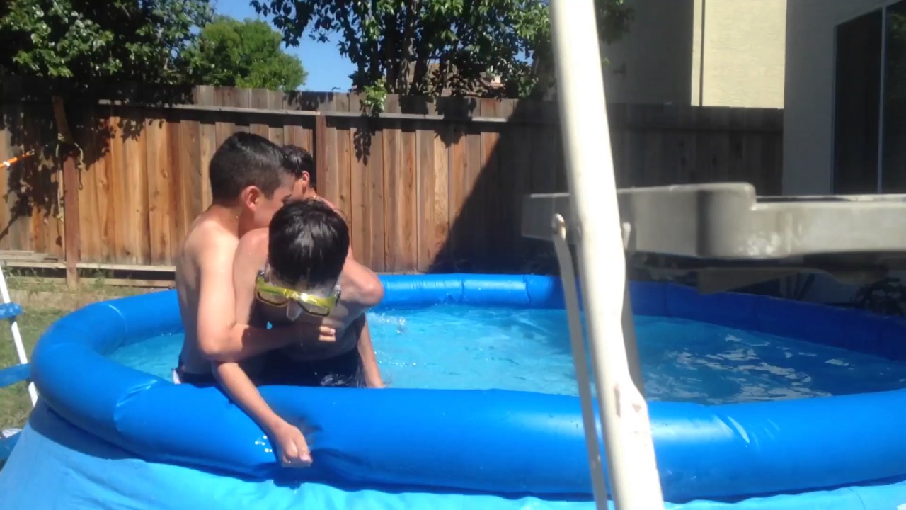 Wrestling In Pool Crazy Youtube