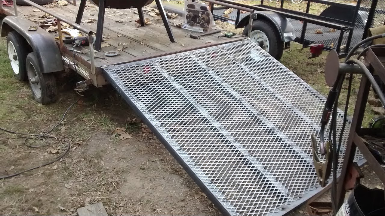 Trailer Gates | estudioespositoymiguel.com.ar