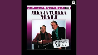 Video thumbnail of "Mika ja Turkka Mali - Kummallinen talo"