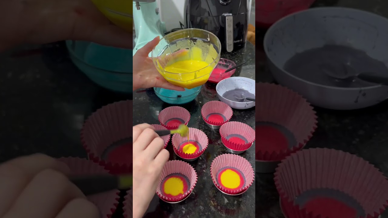 Cupcake Arco-íris na AirFryer 🌈