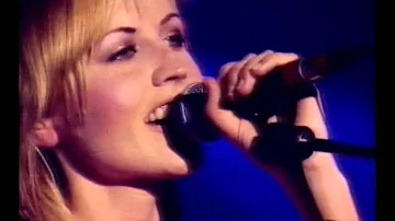 The Cranberries - Ode To My Family (Live in Madrid 1999)