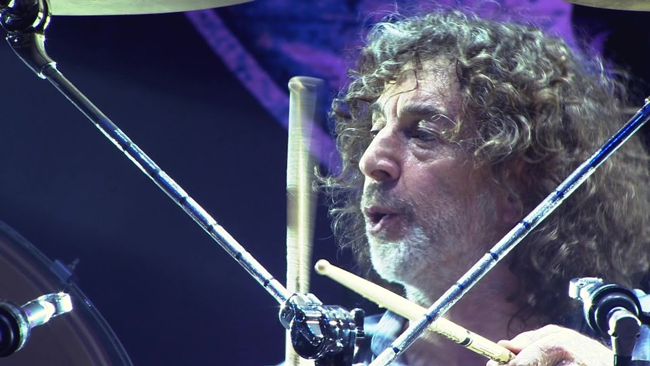 Toto - Hold The Line (2013) [HD]