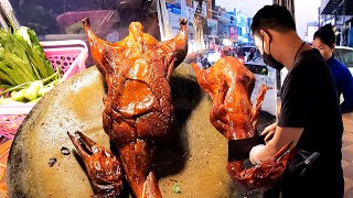 Handsome Chinese Man Selling Roast Duck in Phnom Penh - Cambodia's Greatest Street Food