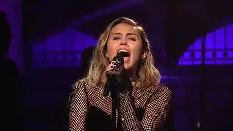 Miley Cyrus - Bad Mood // LIVE SNL