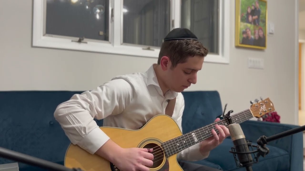 Porchim Leshuvam (Ishay Ribo) - Fingerstyle cover by Ari Ettinger ישי ריבו - פורחים לשובם