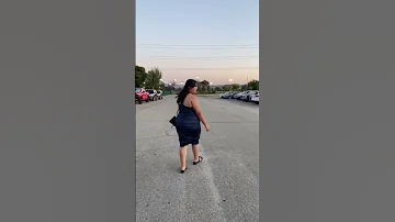 In My Fashionnova Dress Fashionnovacurve Fashionnova Curvy Latina Model Modeling Satin 