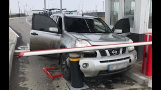 Житель Запорожья на автомобиле пытался прорваться| через КПП в Крым